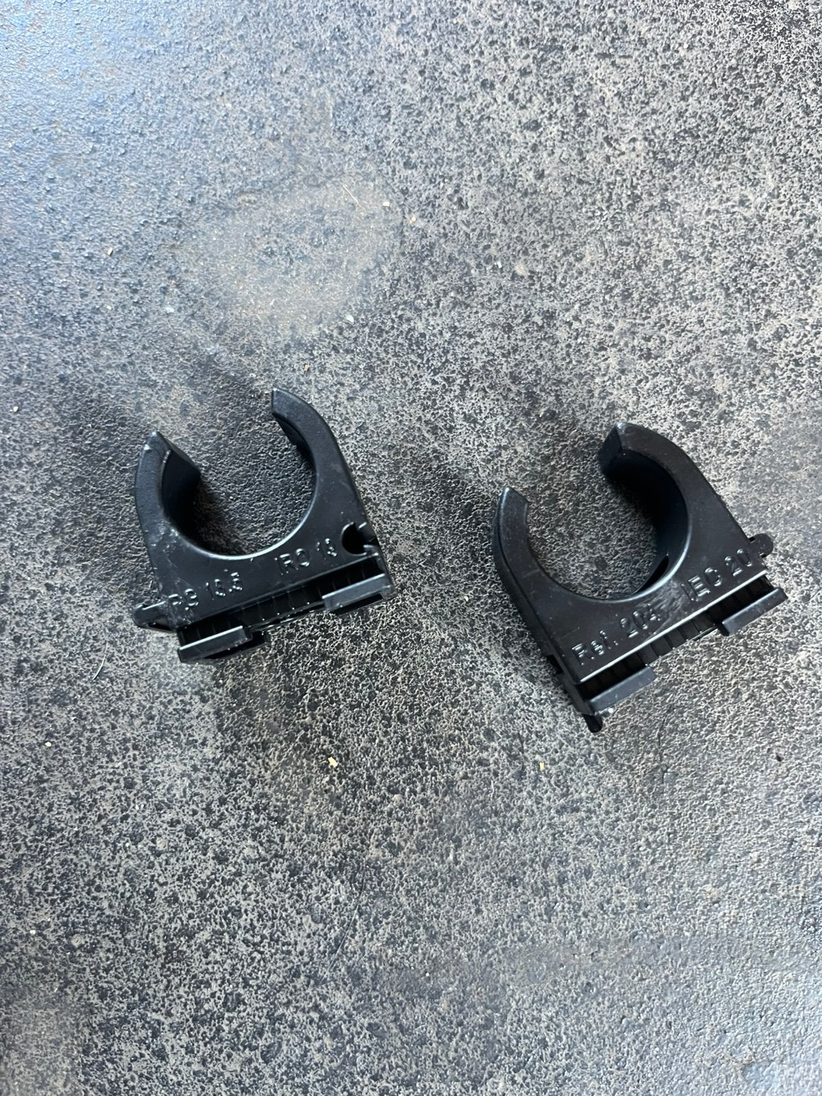 Beugel 20 mm zwart per zakje van 10 st, Enlèvement, Comme neuf