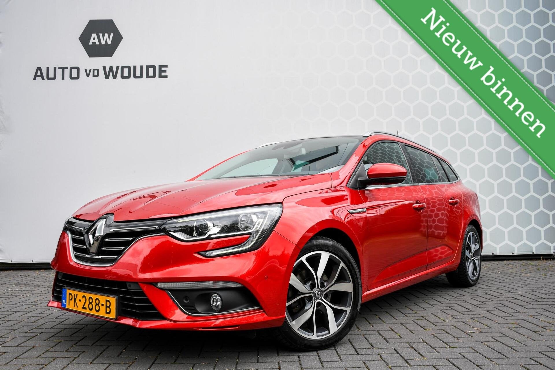 Renault Megane Estate 1.2 TCe Bose Panoramadak LED, Voorwielaandrijving, Stof, 4 cilinders, 1198 cc