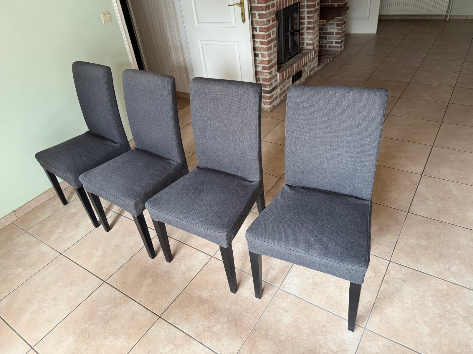 Stoelen IKEA Bergmund grijs/zwart (4 stuks), Ophalen, Gebruikt, Vier, Stof