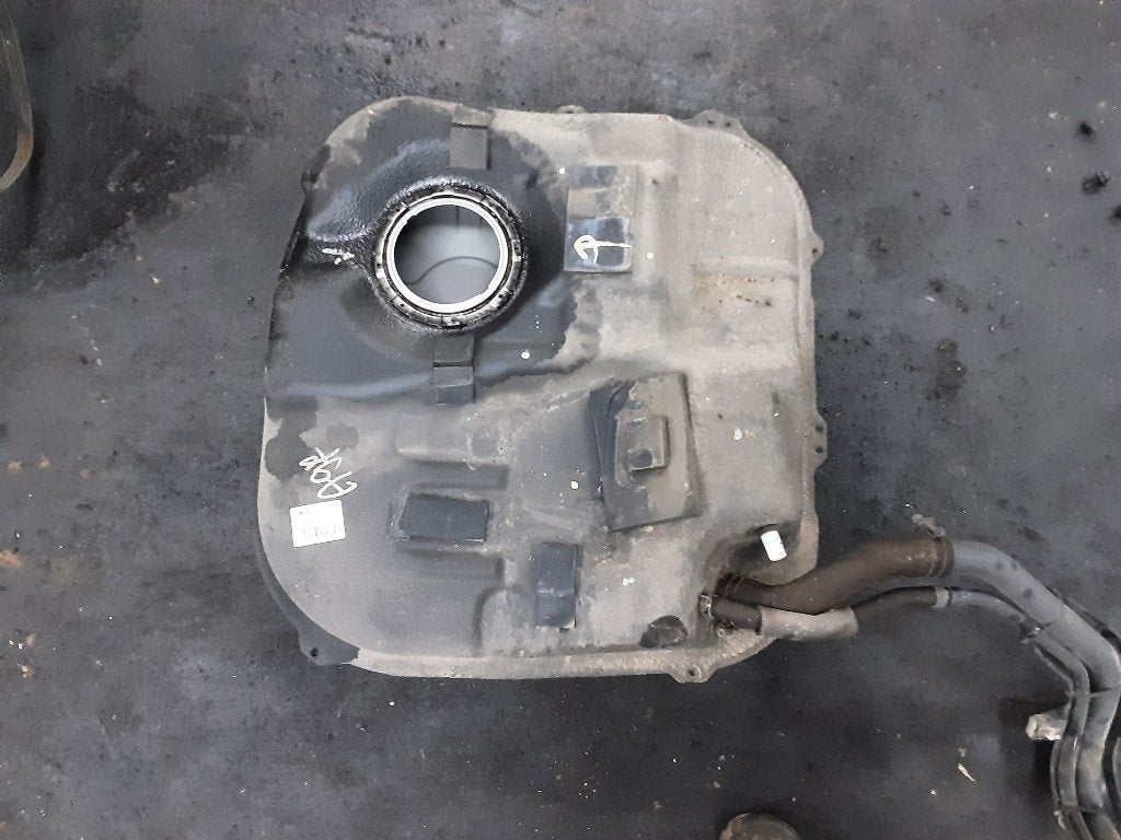 BRANDSTOFTANK Kia Cee'd (JDB5) (31100A6970), Info@kia.de, Theodor-Heuss-Allee 11
60486  Frankfurt am Main, DE, Kia Deutschland GmbH