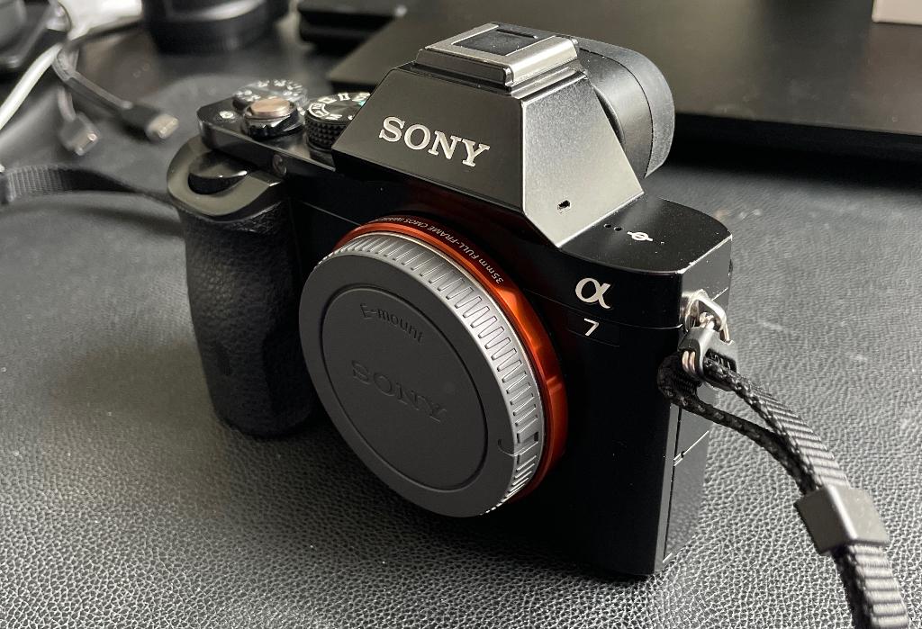 Sony A7 (Mark I) + LA-EA4 adapter — full-frame kit, Audio, Tv en Foto, Fotocamera's Digitaal, Zo goed als nieuw, Spiegelreflex