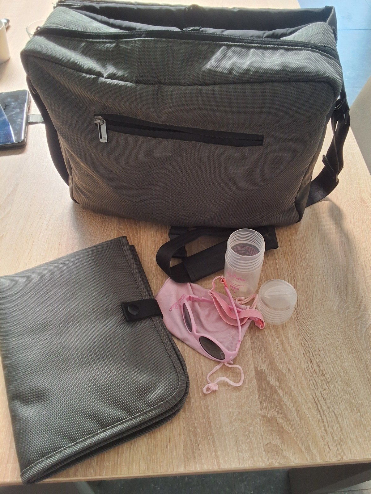 sac à langer Urban Nomad, Enfants & Bébés, Enlèvement, Poches supplémentaires, Comme neuf, Gris