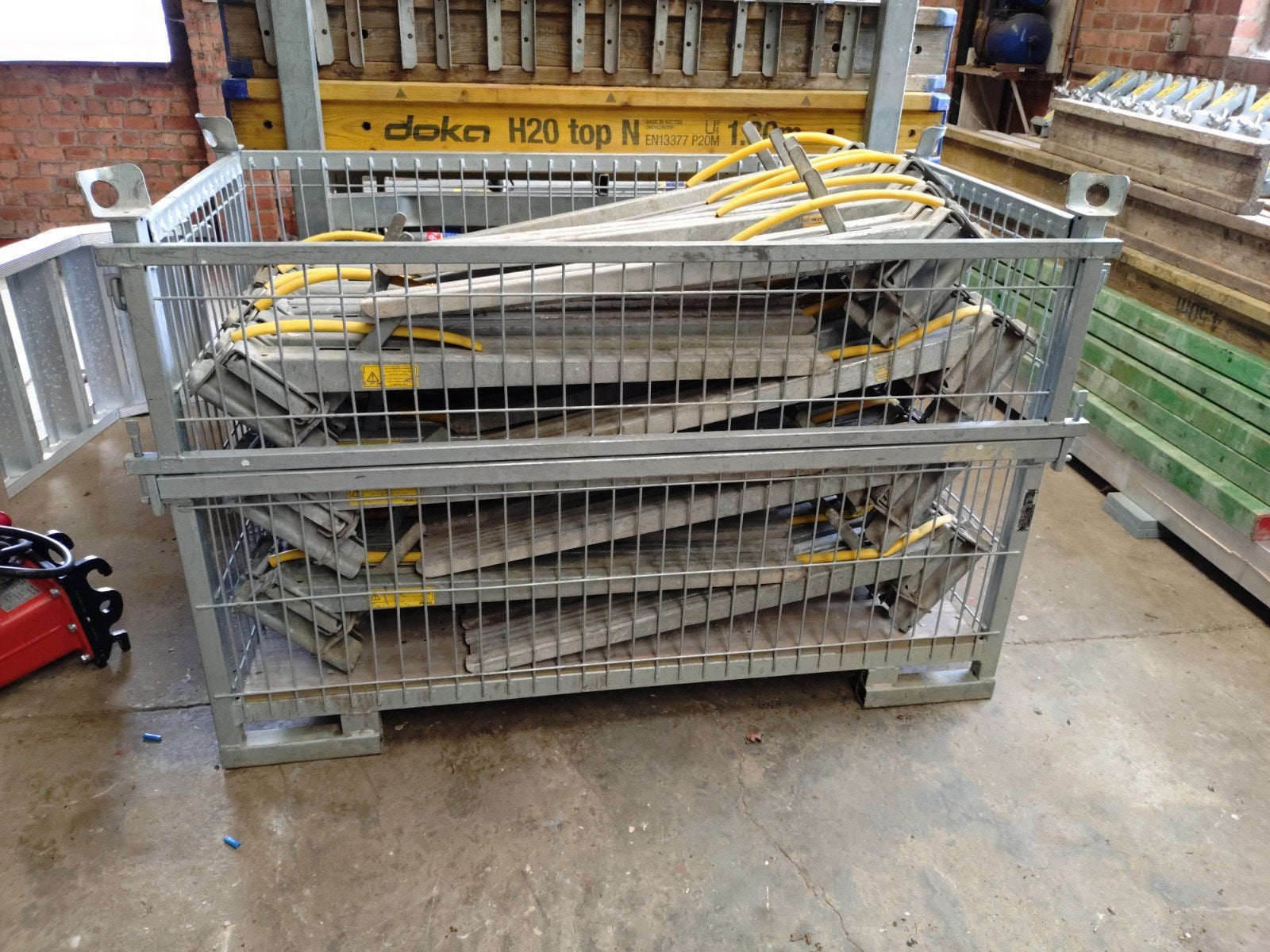 Doka Driepikkel in draadmand, Doe-het-zelf en Bouw, Ophalen