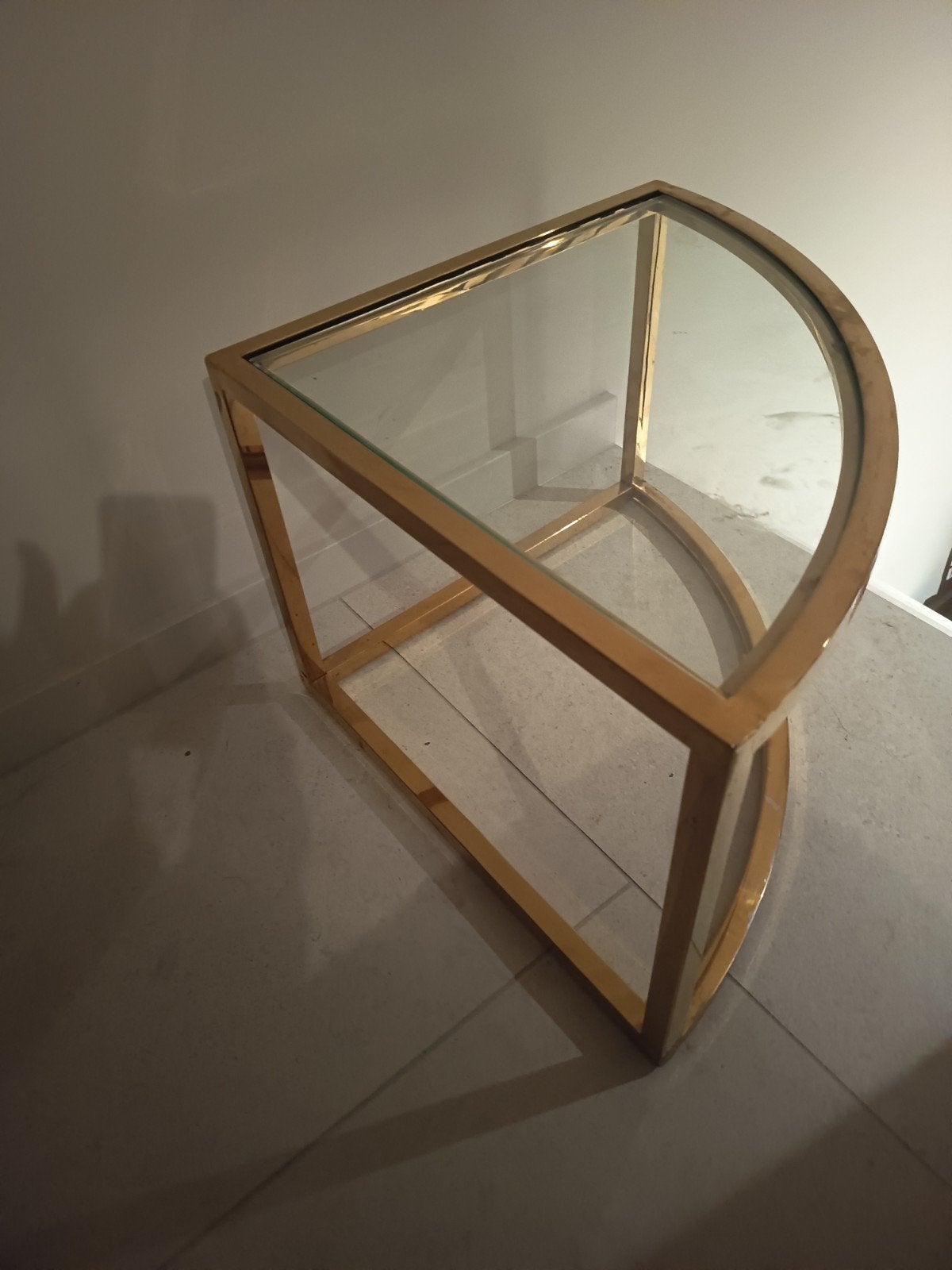 Table d'appoint demi-lune en laiton et verre (Style vintage), 50 à 100 cm, Enlèvement, Utilisé, 50 à 100 cm
