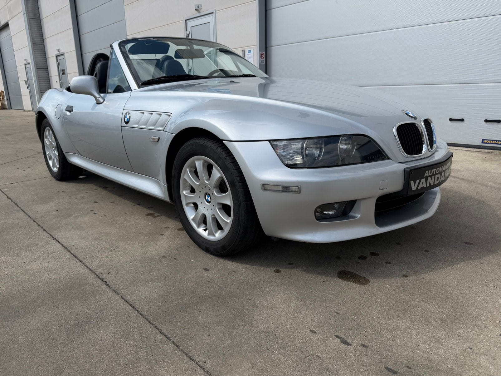 Bmw Z3 Cabriolet 2.2 / 6cil / Amper 77152 km/ Airco, Auto's, Zwart, Cabriolet, Leder, Bedrijf