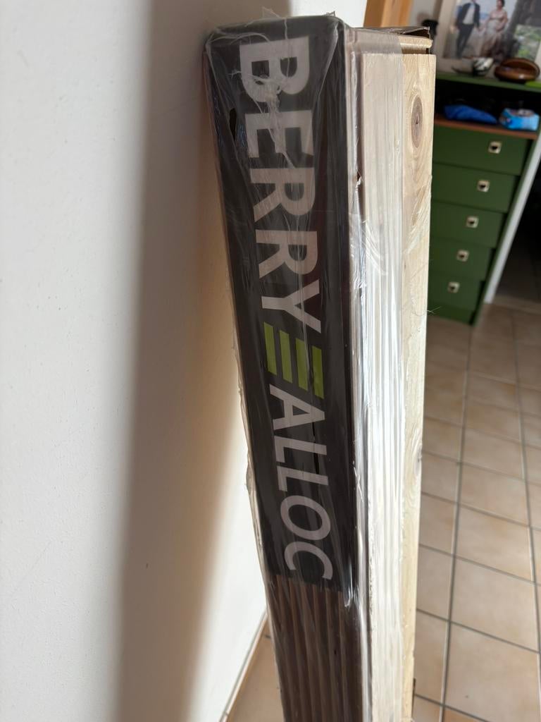 NIEUW pakket BERRY ALLOC parquet, Parquet, Enlèvement, Bois, Neuf