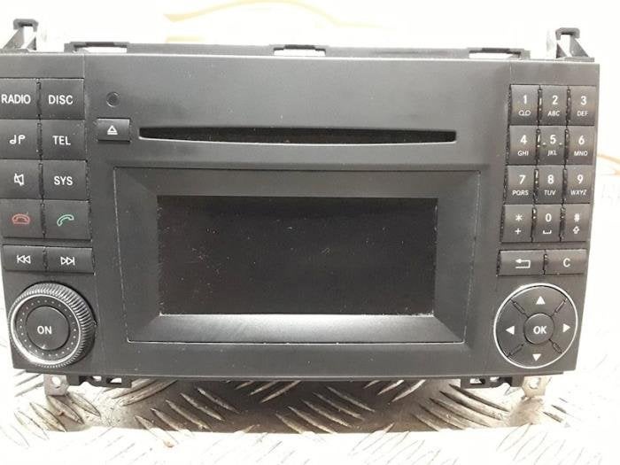 Radio/Lecteur CD d'un Mercedes A-Klasse, Utilisé, -, -, Enlèvement ou Envoi