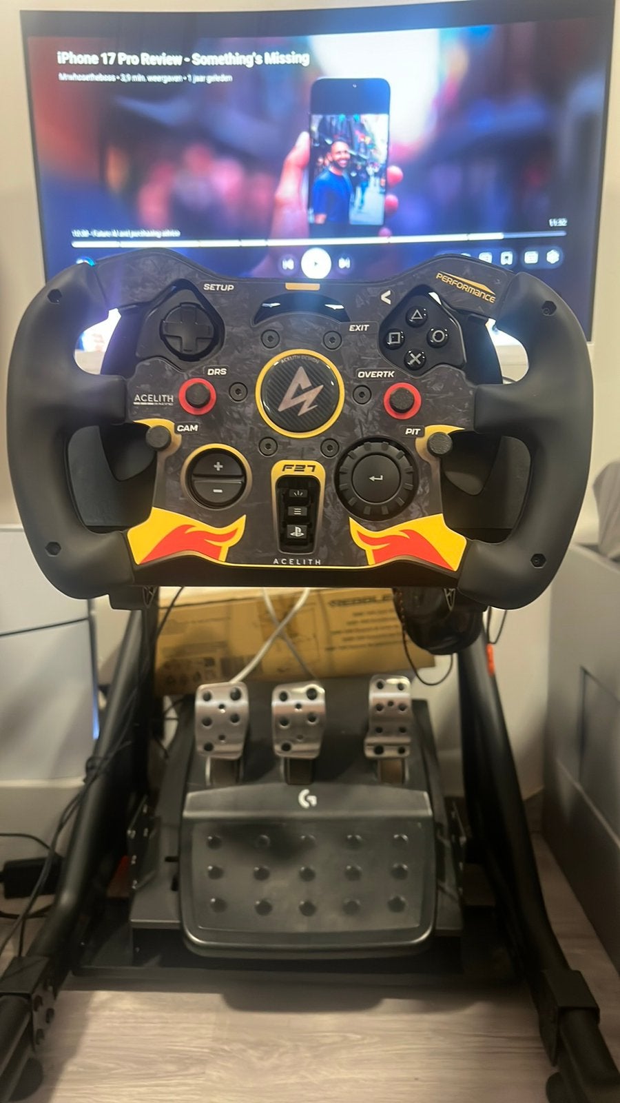 Simracing stoel met logitech stuur voor ps5, Games en Spelcomputers, Ophalen, Zo goed als nieuw