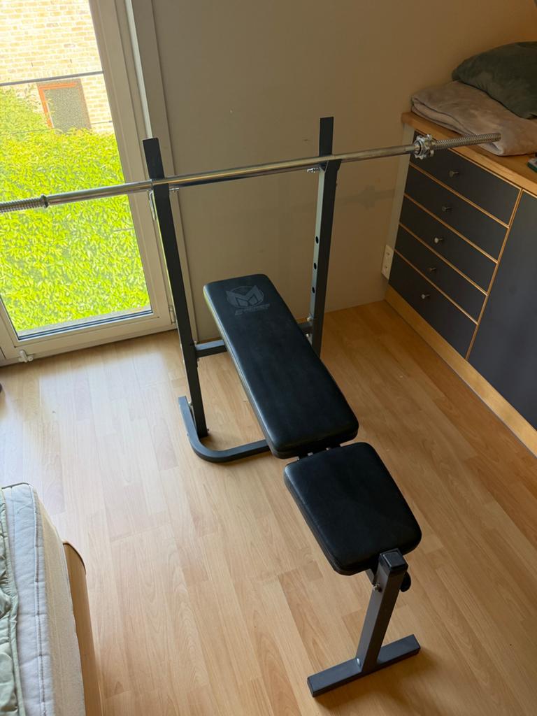 Halterbank met Stangen en 110 kg Gewichten, Sport en Fitness, Ophalen, Zo goed als nieuw, Halterschijven