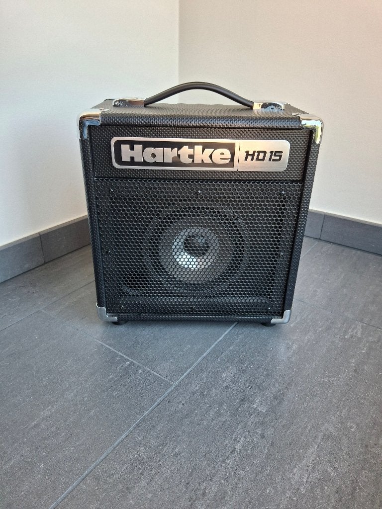 Hartke HD15, Muziek en Instrumenten, Versterkers | Bas en Gitaar, Ophalen, Zo goed als nieuw, Basgitaar, Minder dan 50 watt