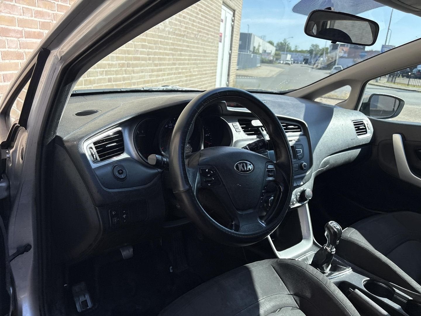 Kia cee'd / Ceed 1.6 CRDi X-ecutive | Airco |, Autos, Kia, Argent ou Gris, Achat, Entreprise, Electronic Stability Program (ESP)