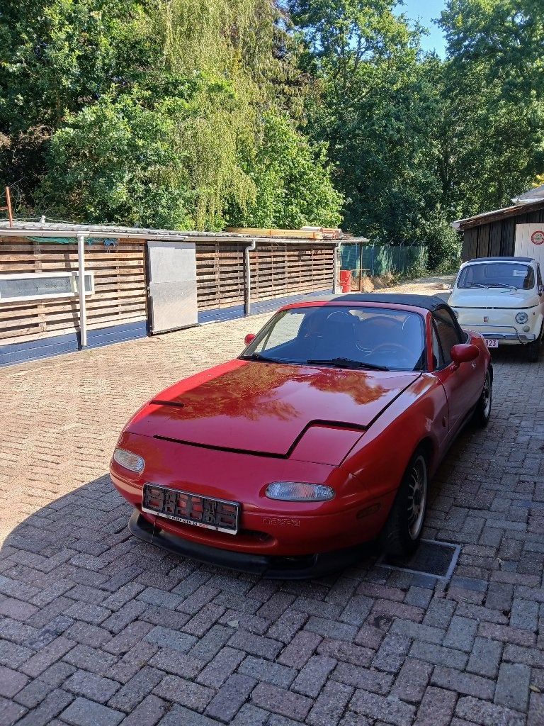 Mazda MX5, Rouge, Boîte manuelle, Bleu, 2 portes