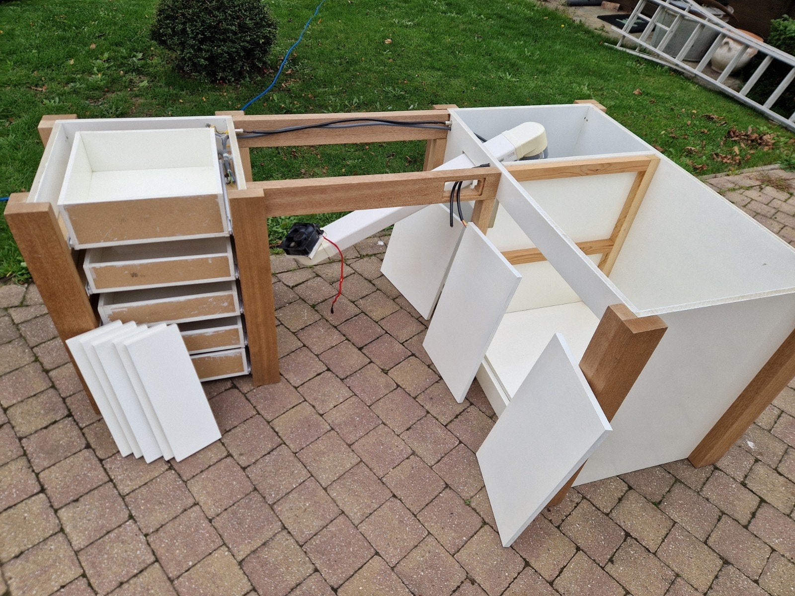 Table ou bureau de manucure - pour finir, Maison & Meubles, Enlèvement