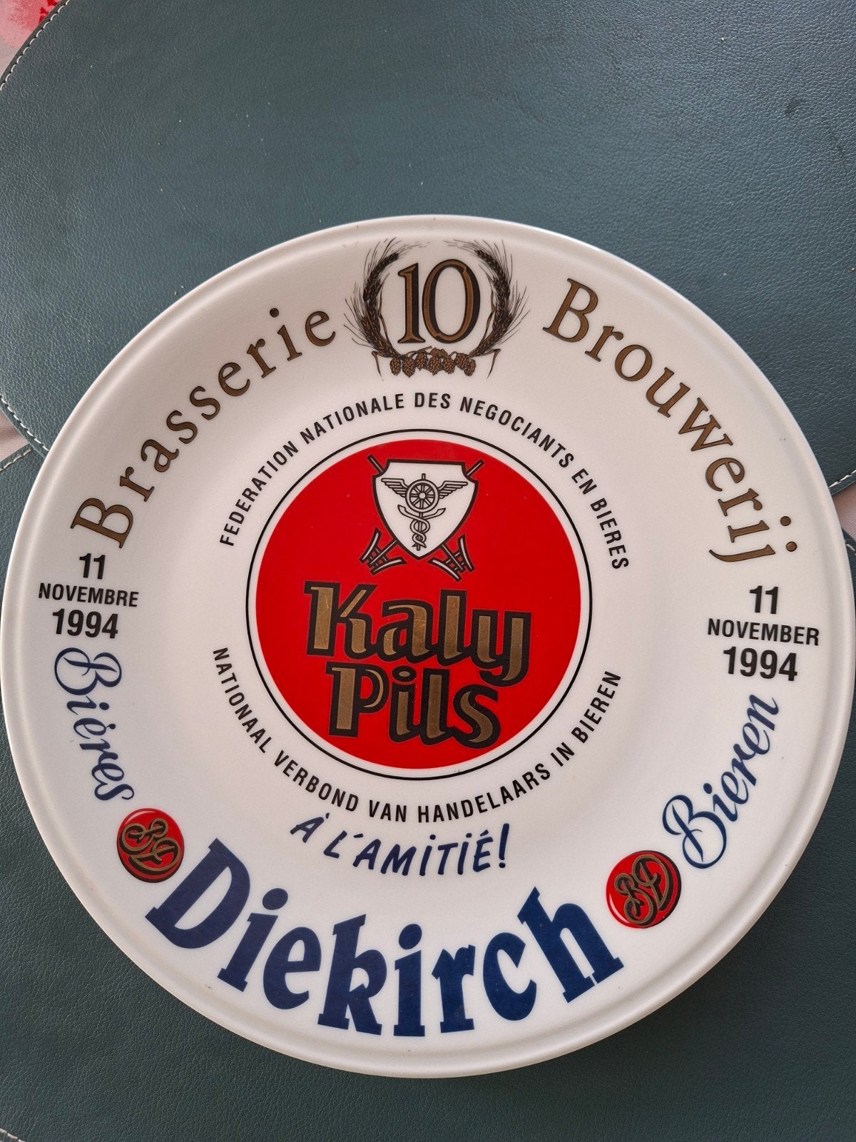 Diekirch  Kaly Pils, assiette 10eme anniversaire, Collections, Enlèvement ou Envoi