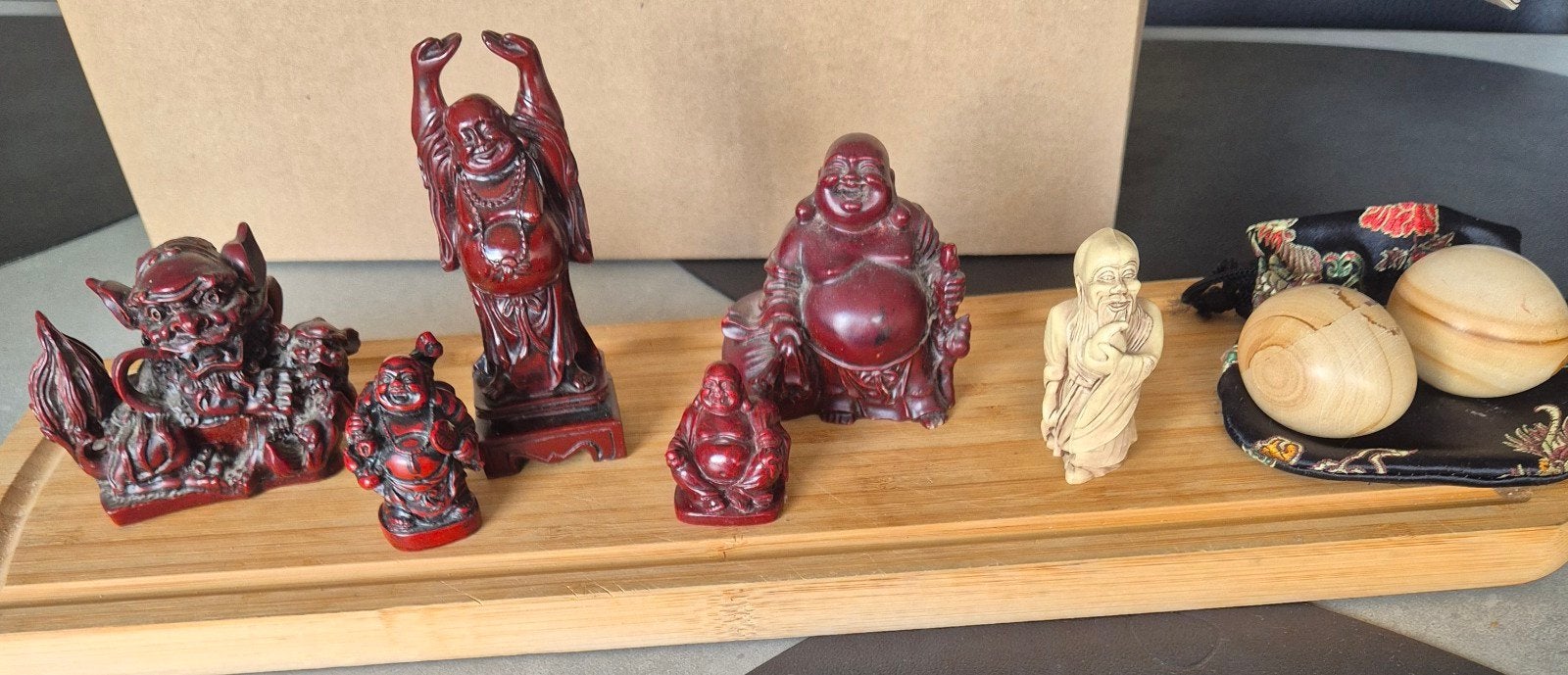 statues de bouddha, Envoi