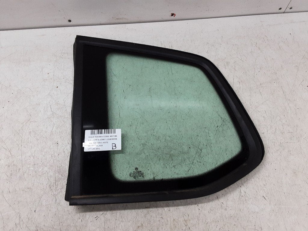VITRE LATERALE ARRIÈRE GAUCHE Volkswagen Touran (1T1 / T2), Autos : Pièces & Accessoires, Volkswagen, Mevr. I. Hauben, Utilisé