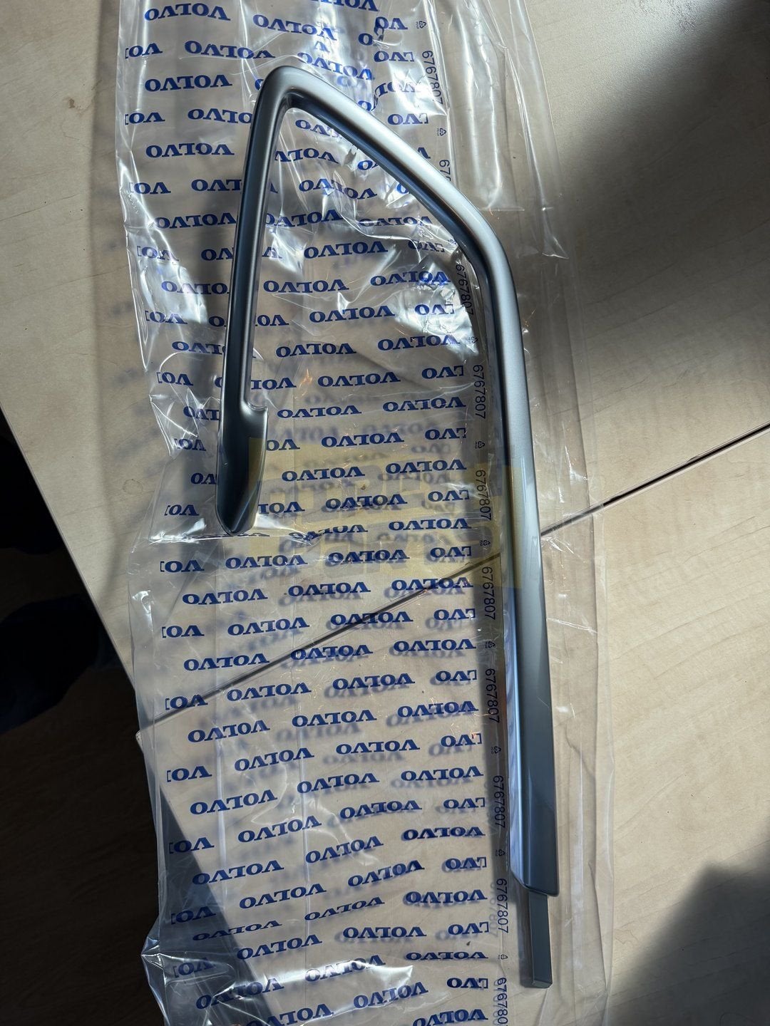 Volvo XC60 voorportiersierlijst Links (Chrome) Origineel! 86, Neuf, -, Volvo, -