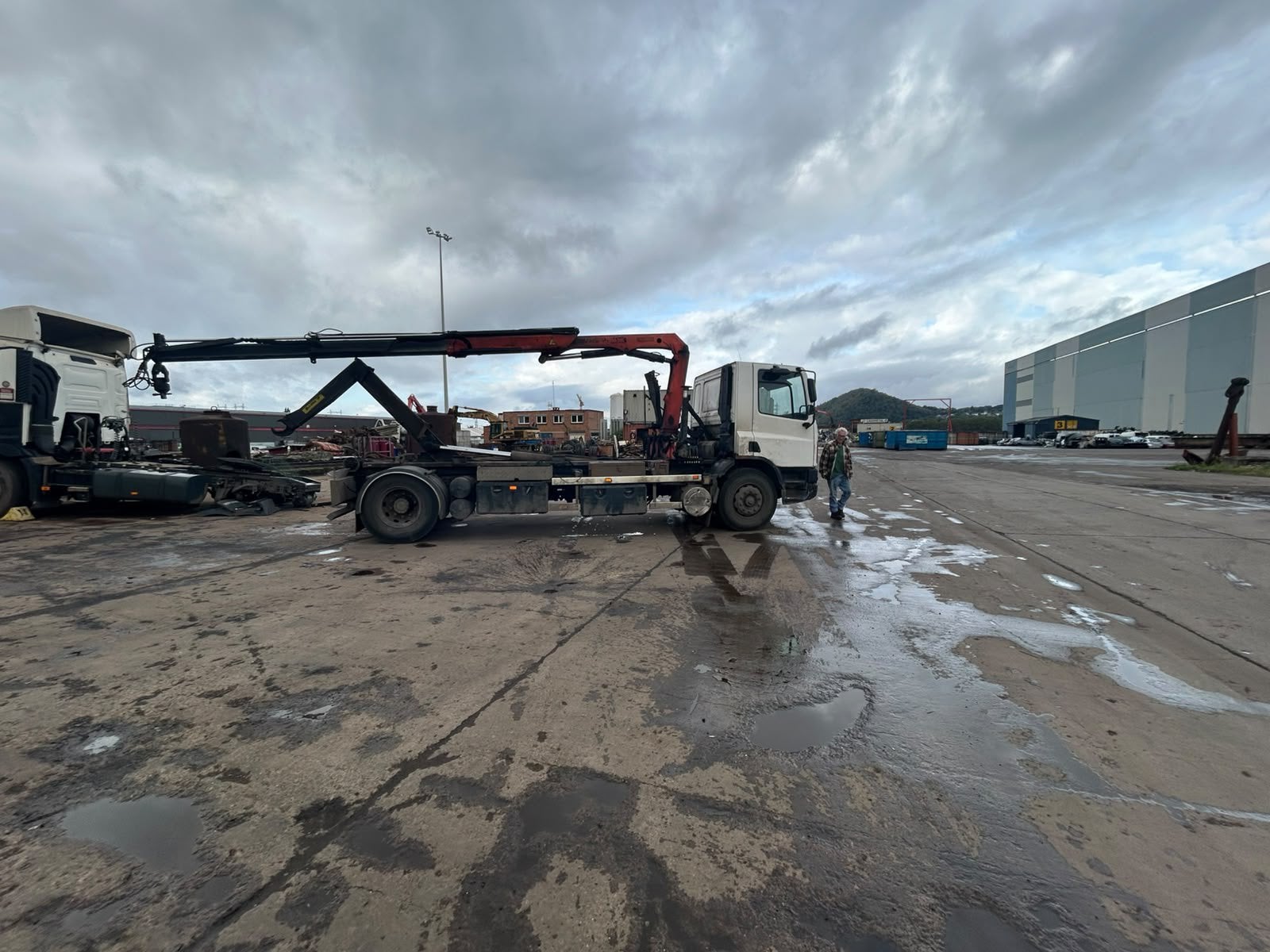 Camion daf grue et porte conteneur, Achat, Diesel, Particulier, DAF