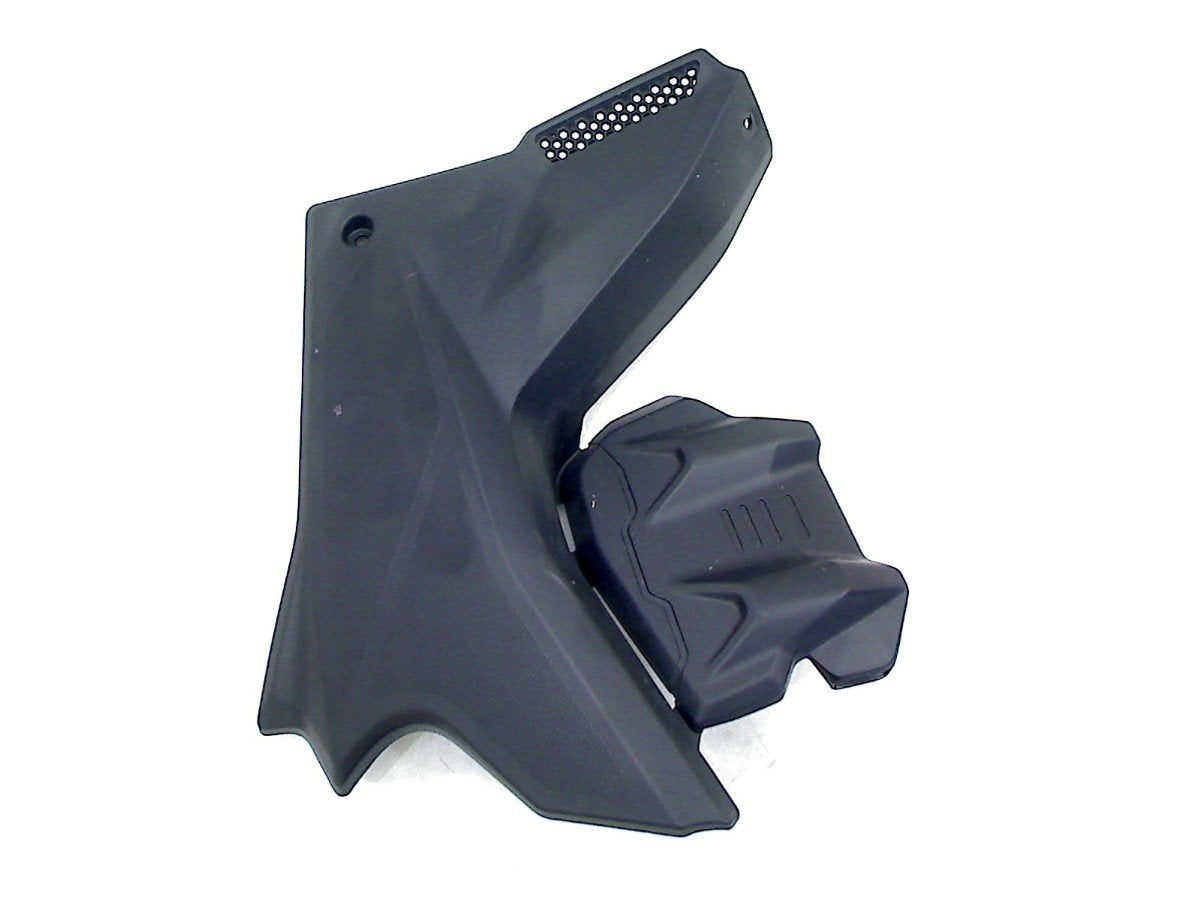 CADRE DE COUVERTURE CADRE DROIT Ducati (48217051A), Dhr. S. di Majo, Utilisé, Info@cama-motorparts.nl, P.J. Troelstraweg 8 8
3144 CX  MAASSLUIS, NL