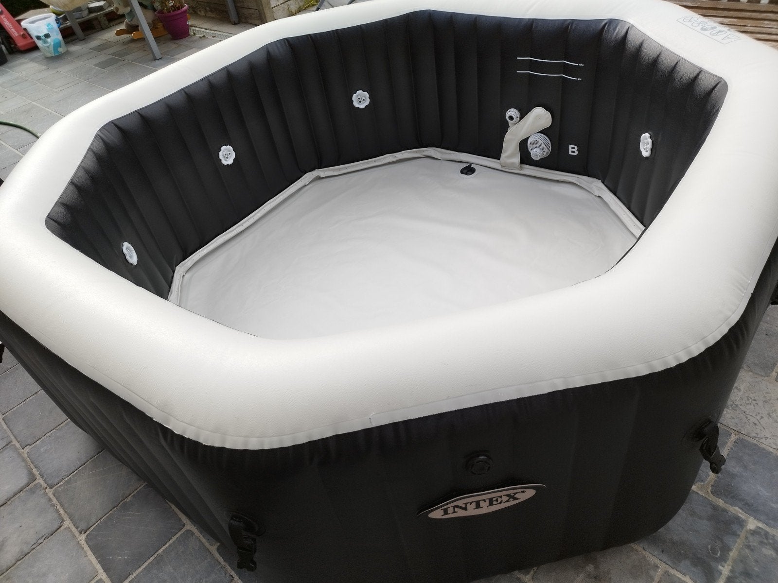 Jacuzzi Intex Jet & Bubble deluxe, Enlèvement, Utilisé, Gonflable