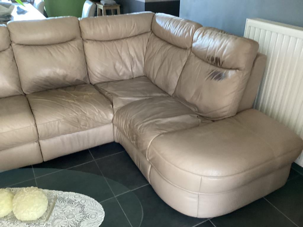 Canapé en cuir à donner / 20 euros seront donné, Huis en Inrichting, Ophalen, Gebruikt, Leer, Angle