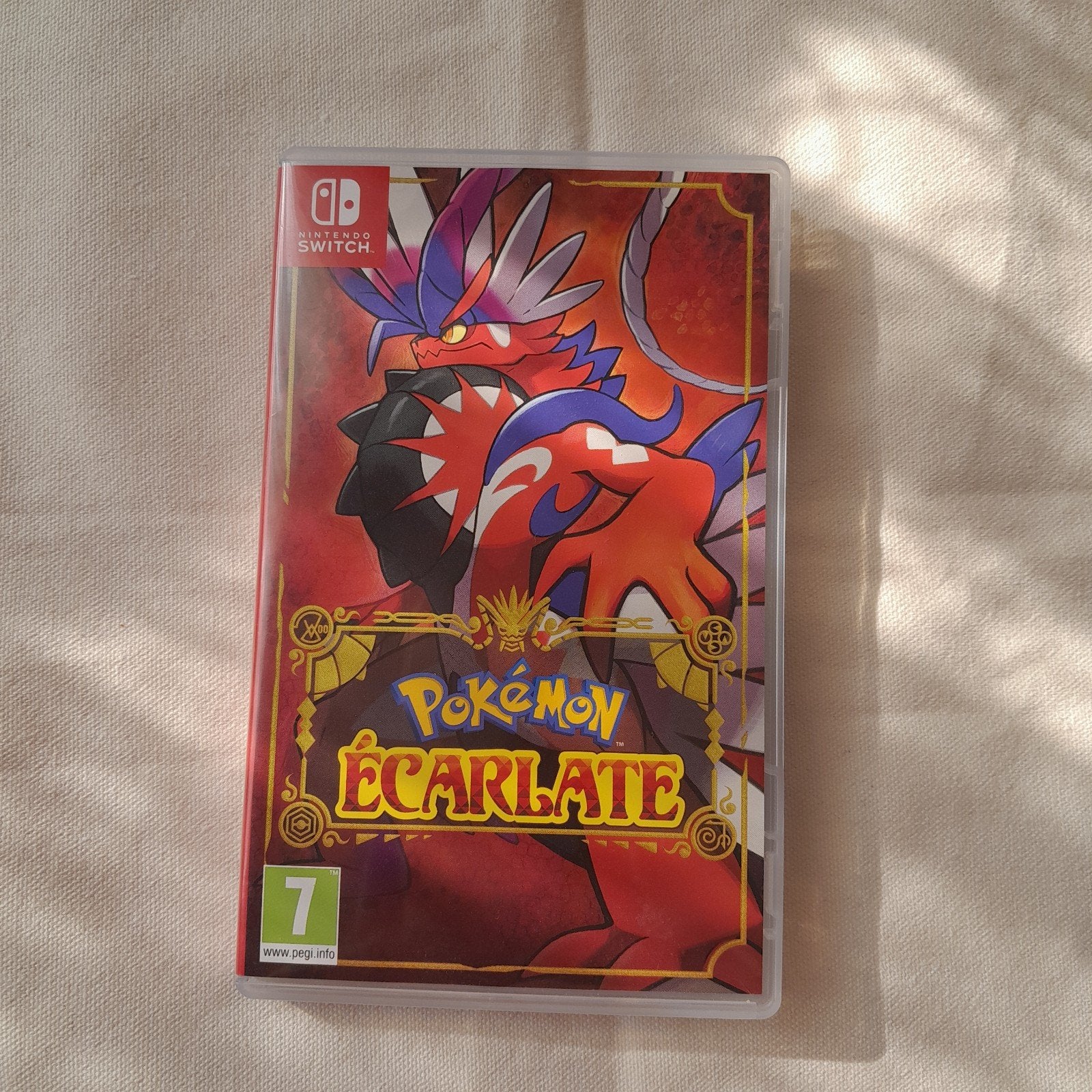 Pokémon écarlate jeu switch, Consoles de jeu & Jeux vidéo, Jeux | Nintendo Switch, Enlèvement ou Envoi