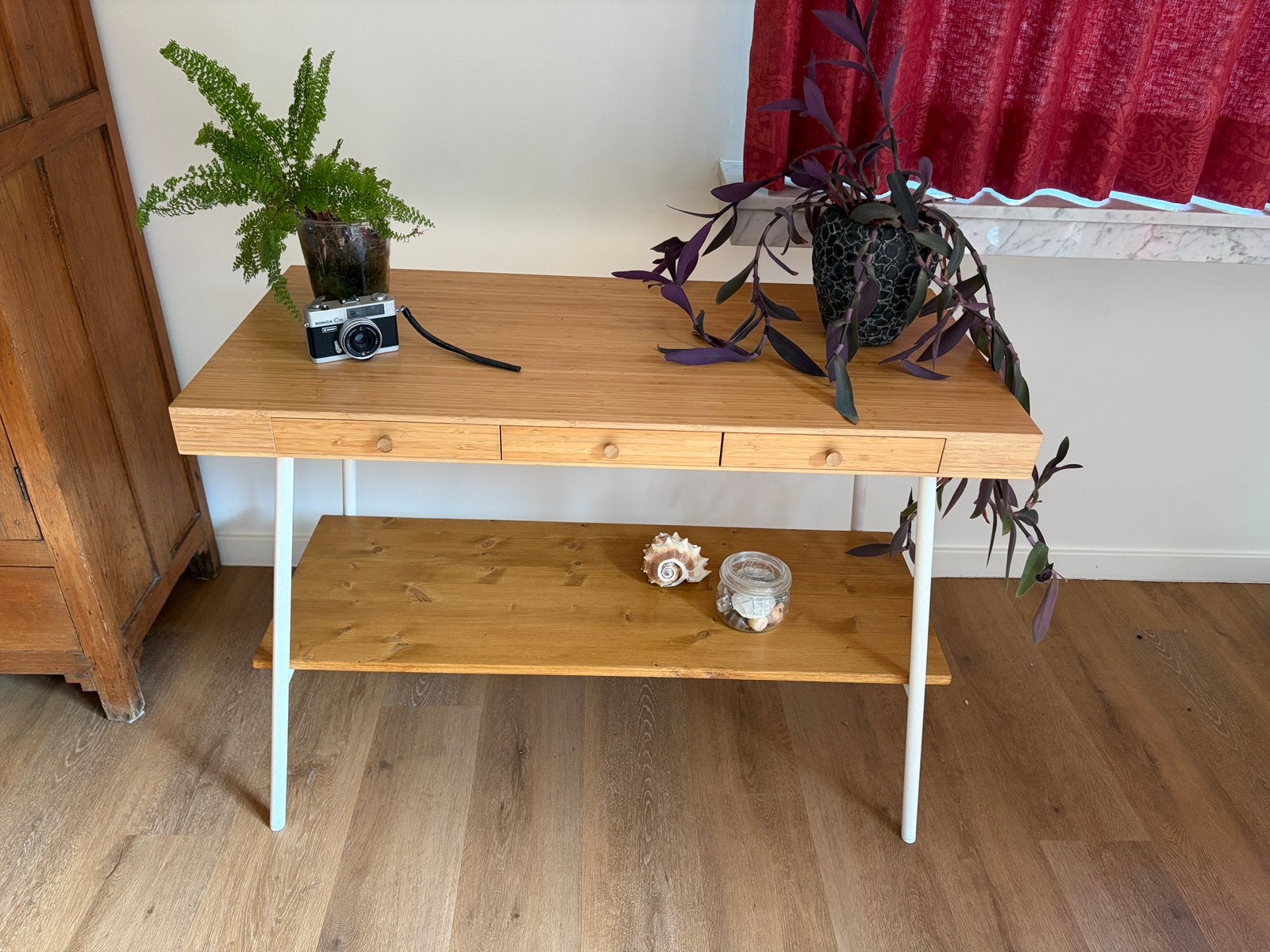 Ikea LILLÅSEN bureau, bamboe - nieuwstaat, Ophalen, Zo goed als nieuw