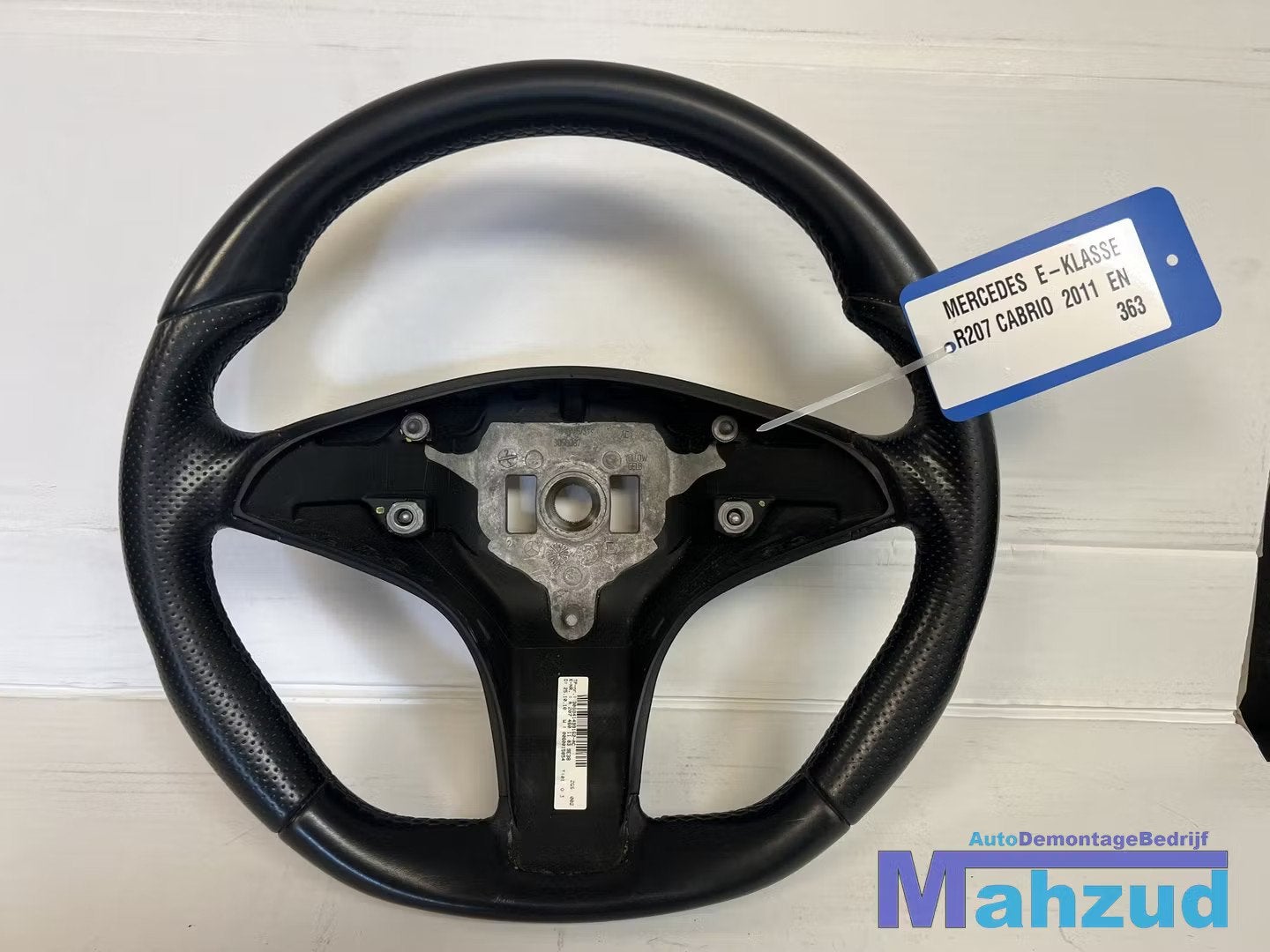 MERCEDES E klasse a207 Sportstuur stuur stuurwiel 2009-2016, Mercedes-Benz AG, Mercedes-Benz, Utilisé, Mercedesstrasse 120
70372  Stuttgart, DE