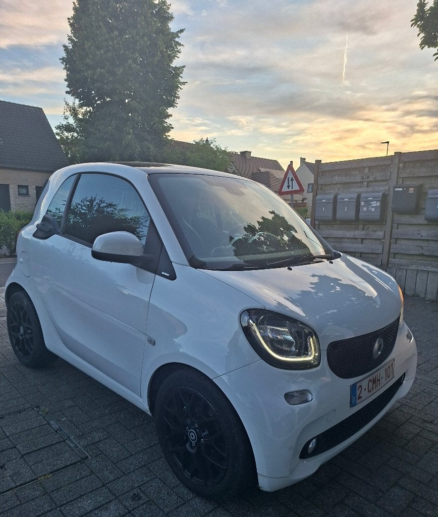Smart fortwo coupe 10essence/2015, Achat, Euro 6, Entreprise, Éclairage LED