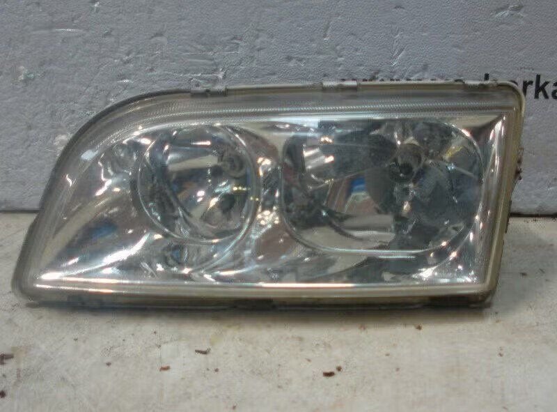 KOPLAMP LINKS Volvo V40 (VW) (01-1995/06-2004) (30899682), Gebruikt, Info@volvocars.com, Ophalen of Verzenden, Volvo