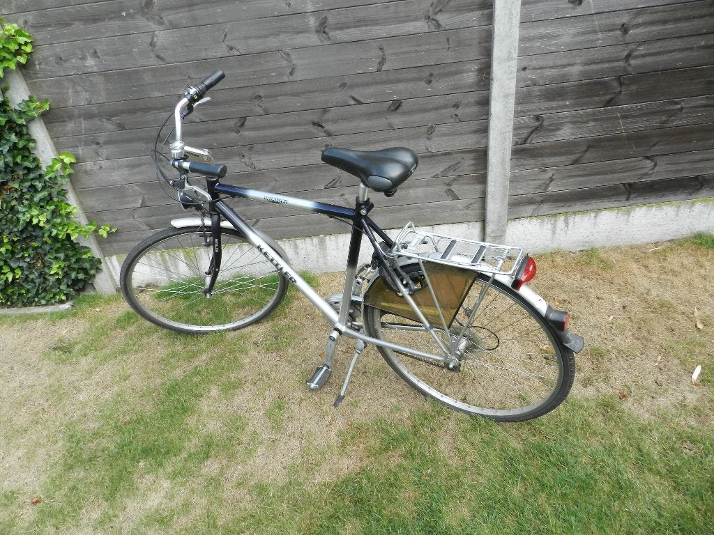 Ideale fiets voor een kotstudent, Ophalen