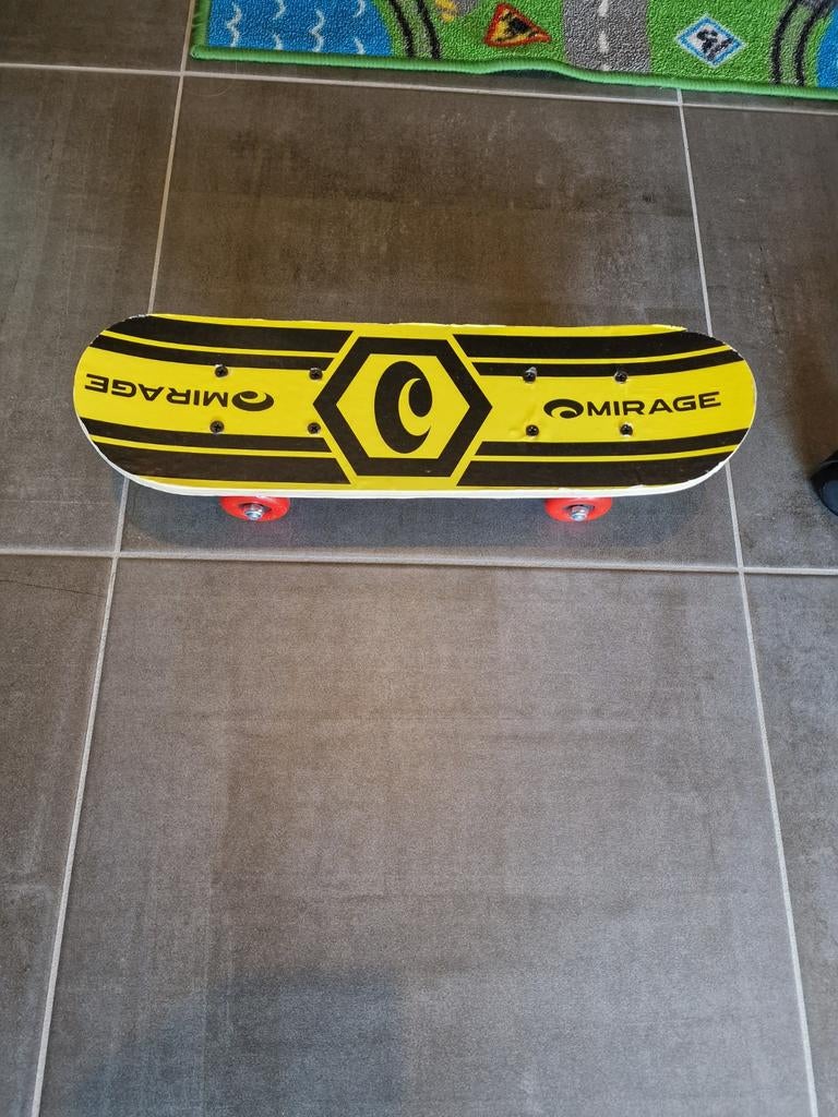 Skateboard klein in goede staat, Sport en Fitness, Ophalen, Skateboard