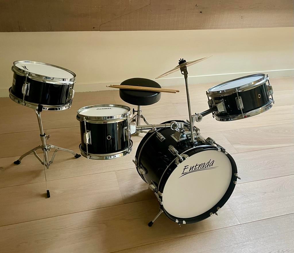 Entrada drumstel + stoeltje + stokken junior, Ophalen, Gebruikt, Overige merken