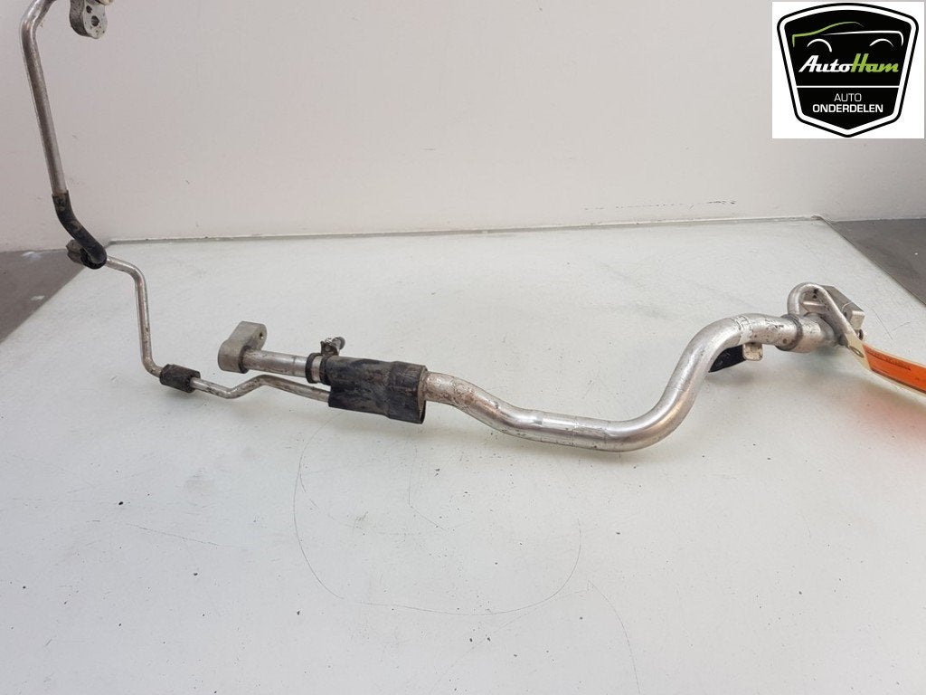 DURITE CLIMATISATION BMW 3 serie (F30) (01-2011/10-2018), Utilisé, BMW, Petuelring 130
80809  München, DE, Bayerische Motoren Werke AG