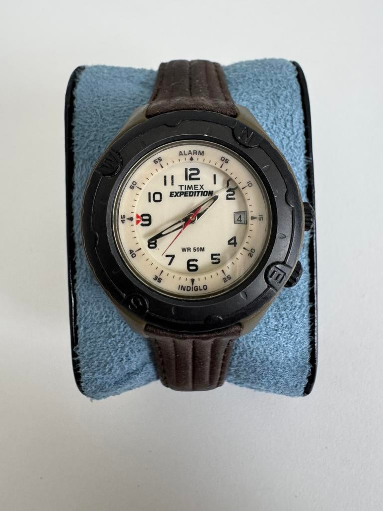 Montre Timex Expedition Indiglo WR50M – Femme – Fonctionne, Antiquités & Art, Enlèvement ou Envoi