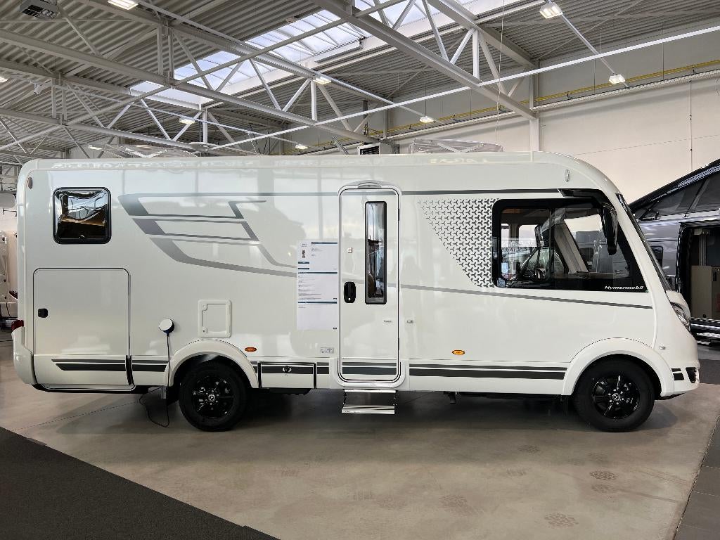 Hymer B MC i 600 avec armoires de rangement, Caravanes & Camping, Antidémarrage, Intégral, Diesel, Automatique