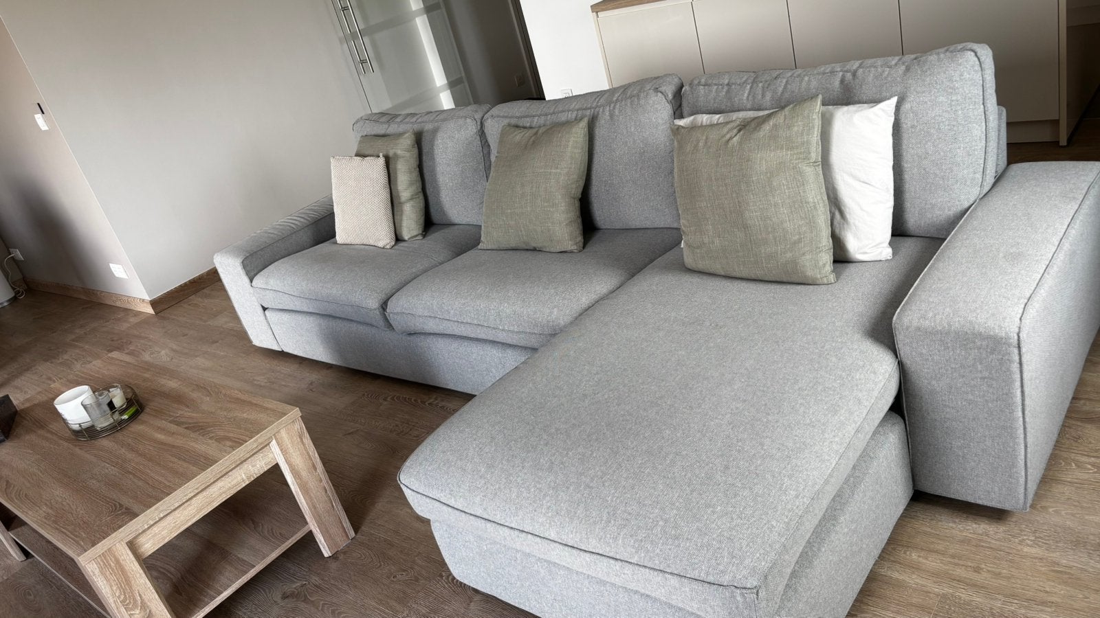Canapé IKEA KIVIK 4 places + méridienne -Tibbleby beige/gris, 150 cm ou plus, Comme neuf, Enlèvement, Tissus
