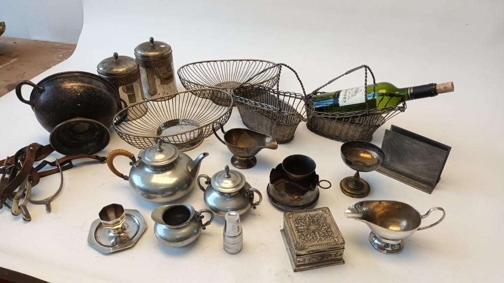 Lot keukenmateriaal zilver ea, Enlèvement