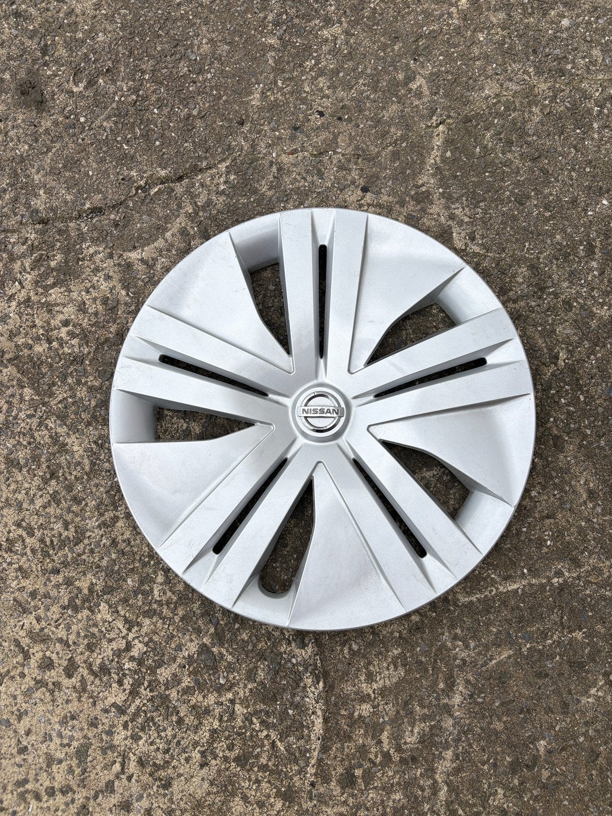 4 originele Nissan wieldoppen in uitstekende staat, Auto diversen, Ophalen of Verzenden, Zo goed als nieuw