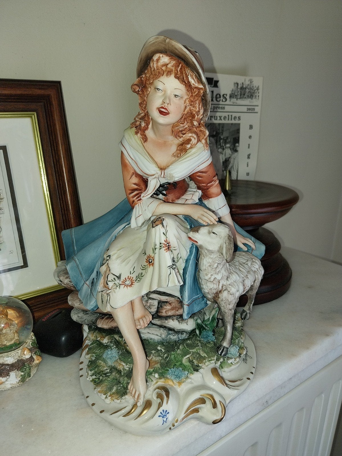 Prachtig Capodimonte Porseleinen Beeld  Meisje met Schaap 25, Antiek en Kunst, Ophalen