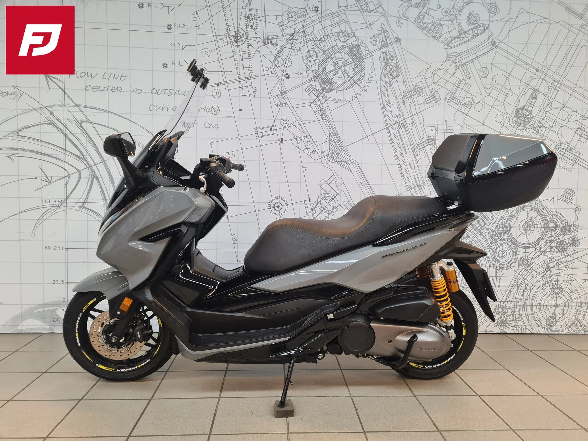 Honda NSS 300 Forza Special (bj 2020), Motoren, Scooter, 300 cc, Bedrijf, 12 t/m 35 kW