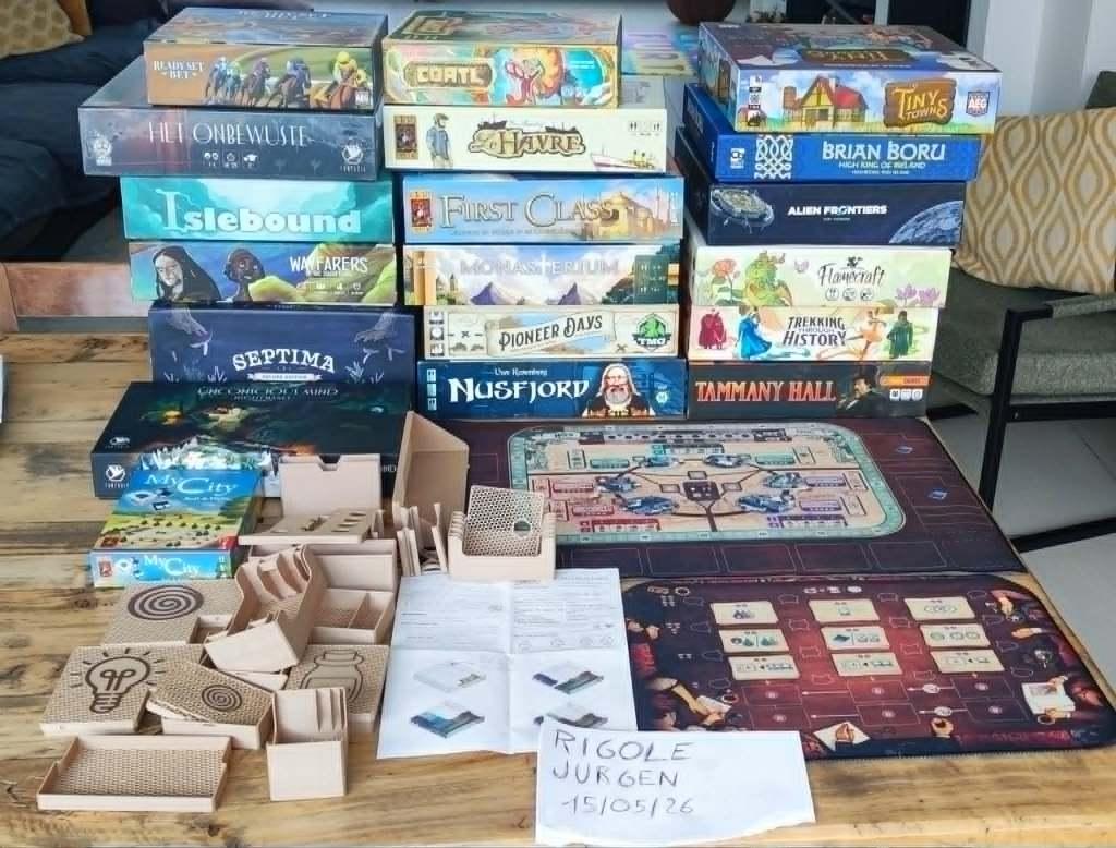 Spellenverkoop, Hobby en Vrije tijd, Ophalen of Verzenden, Zo goed als nieuw