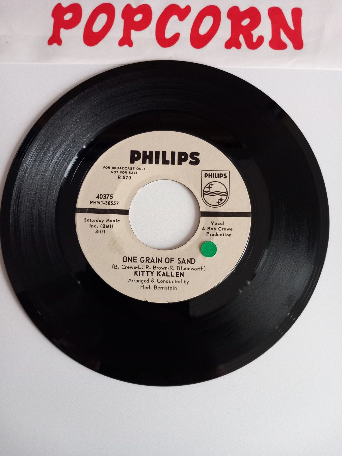 KITTY KALLEN. ONE GRAIN OF SAND. POPCORN USA 45T, Enlèvement ou Envoi