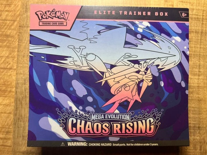 Boîte d'entraînement ETB Elite Chaos Rising, Livres, Envoi, Comme neuf