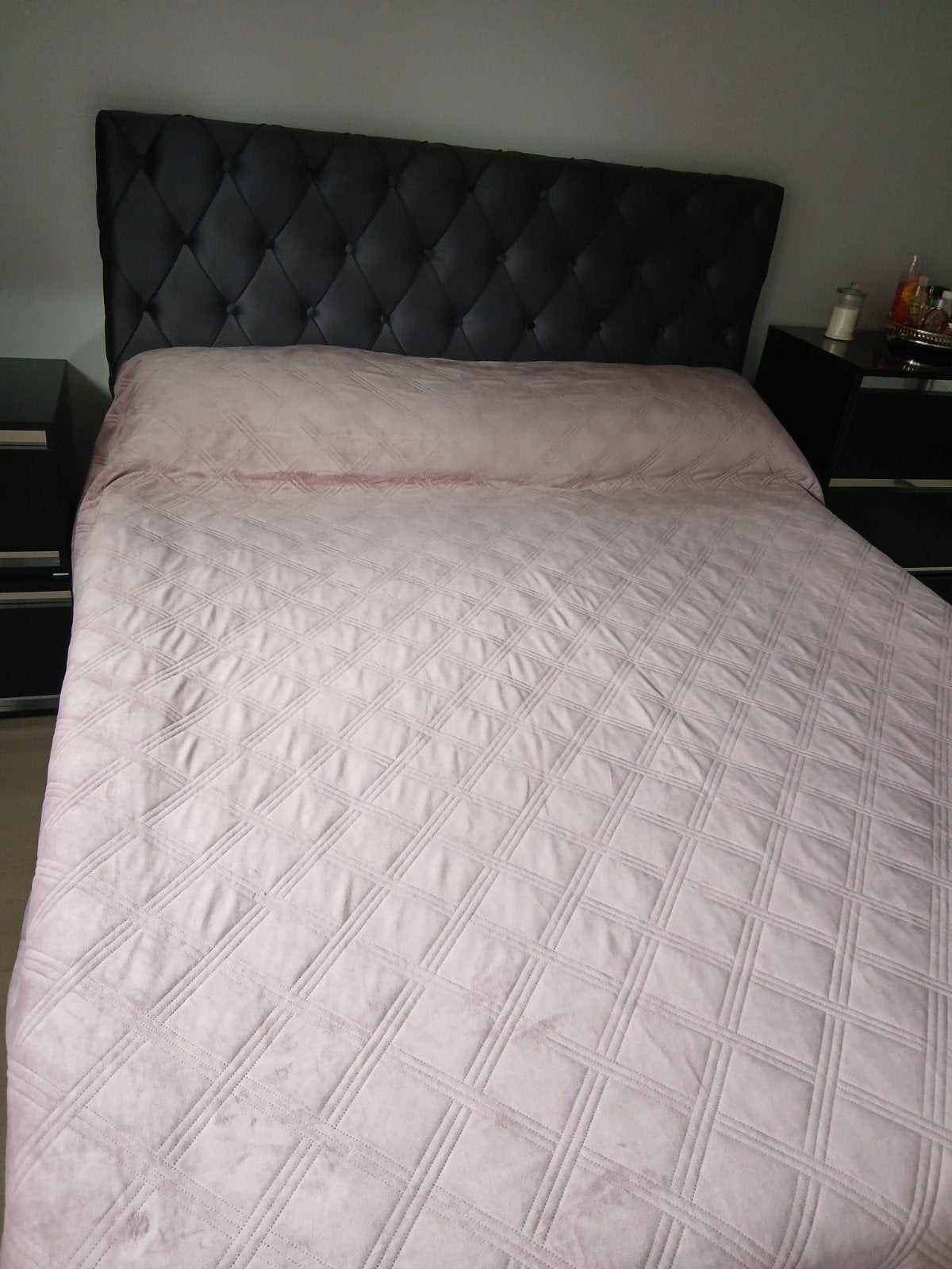 Queen size tweepersoonsbed + kluis + 1 dressoir + 2 nachtkas, Huis en Inrichting, Ophalen, Twijfelaar, 200 cm, Grijs