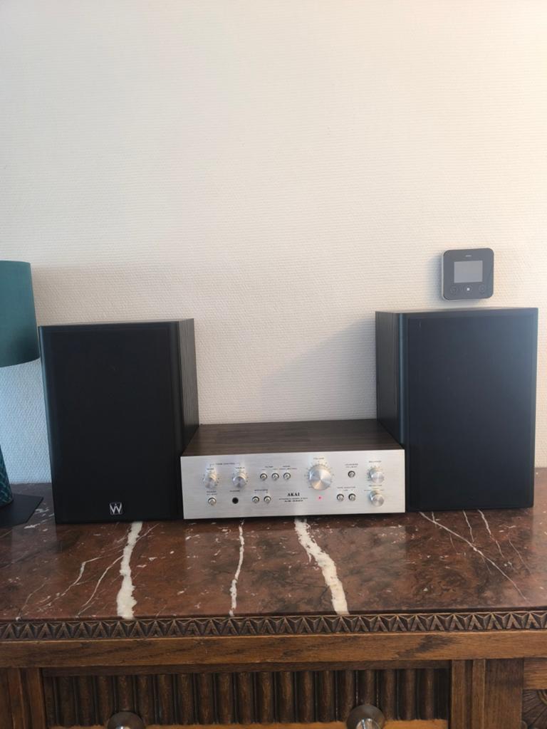 Versterker en boxen, Enlèvement, Akai