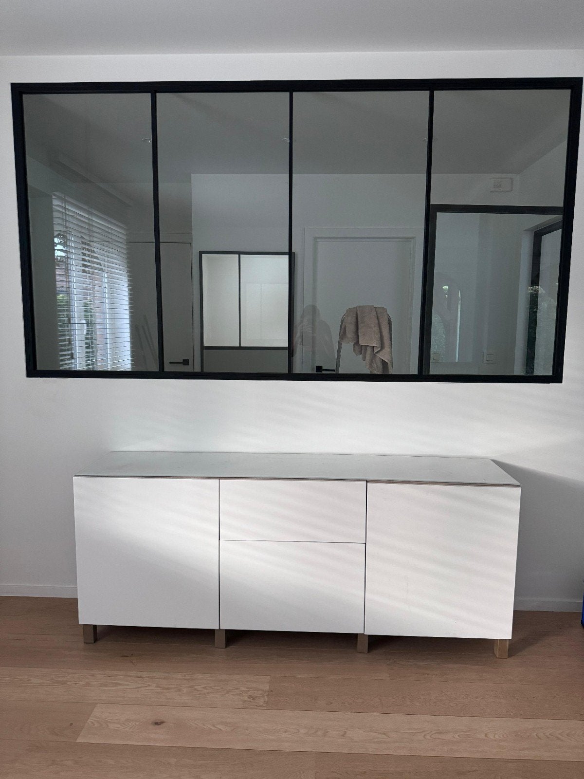 Buffetkast met ingebouwde laden en deuren met lakeffect, Ophalen, Glas, Met deur(en), 50 tot 100 cm