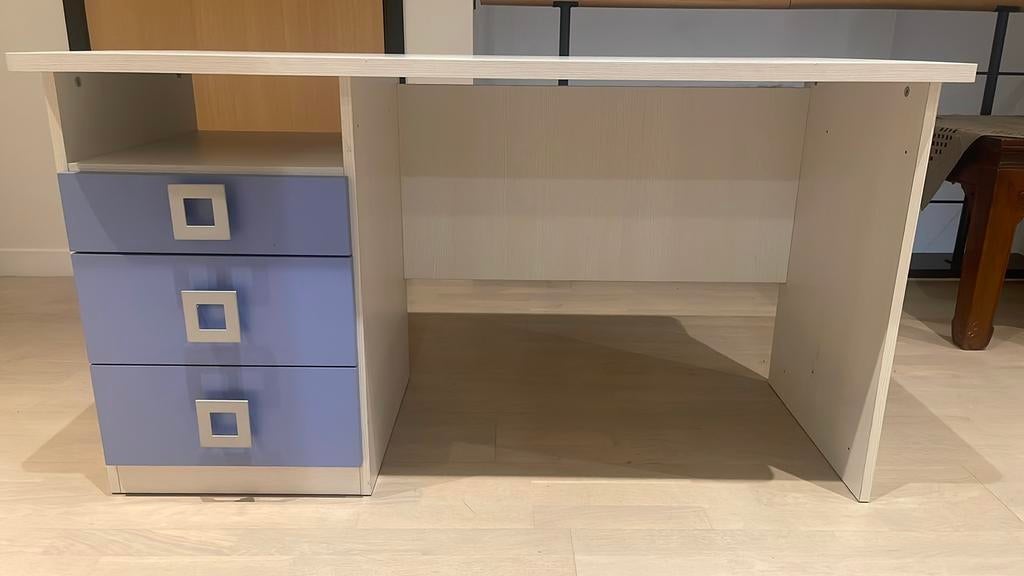 Houten bureautafel met kasten, Huis en Inrichting, Bureaus, Ophalen, Gebruikt