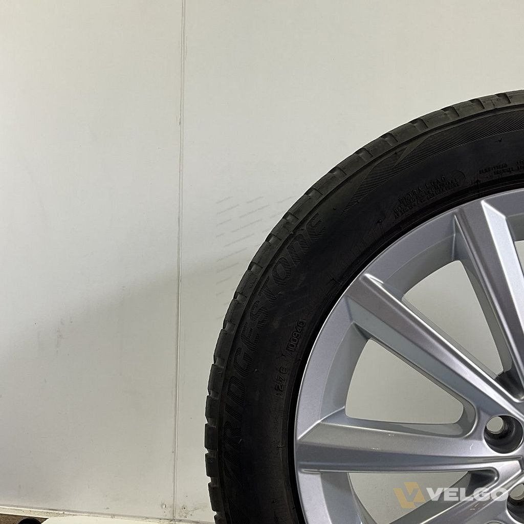VOLKSWAGEN POLO AUDI A1 MERANO VELGEN SET WINTERBANDEN 16 IN, Autos : Pièces & Accessoires, Pneus et Jantes, Pneus hiver, 16 pouces