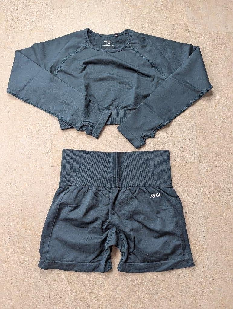 AYBL groene set, Kleding | Dames, Sportkleding, AYBL, Verzenden, Maat 42/44 (L), Groen